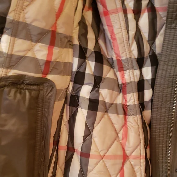 Burberry Quilted Long Puffer Coat in Taupe Gray - Picture 5 of 16